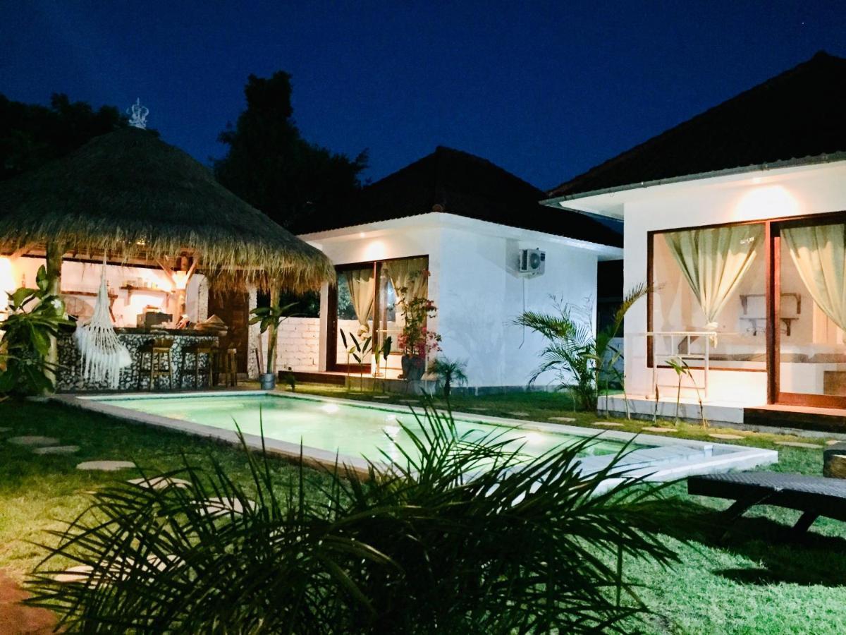 La Kreyiol Panzió Uluwatu Kültér fotó