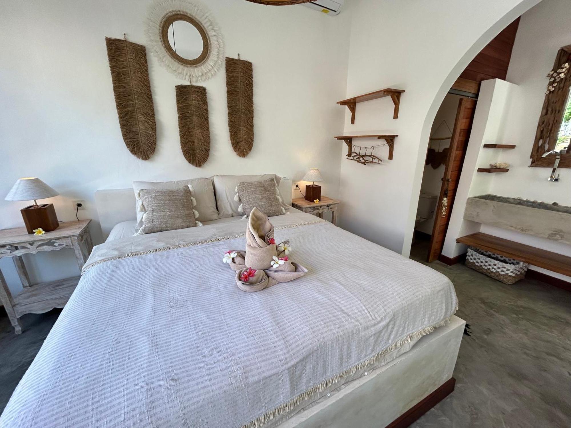 La Kreyiol Panzió Uluwatu Kültér fotó