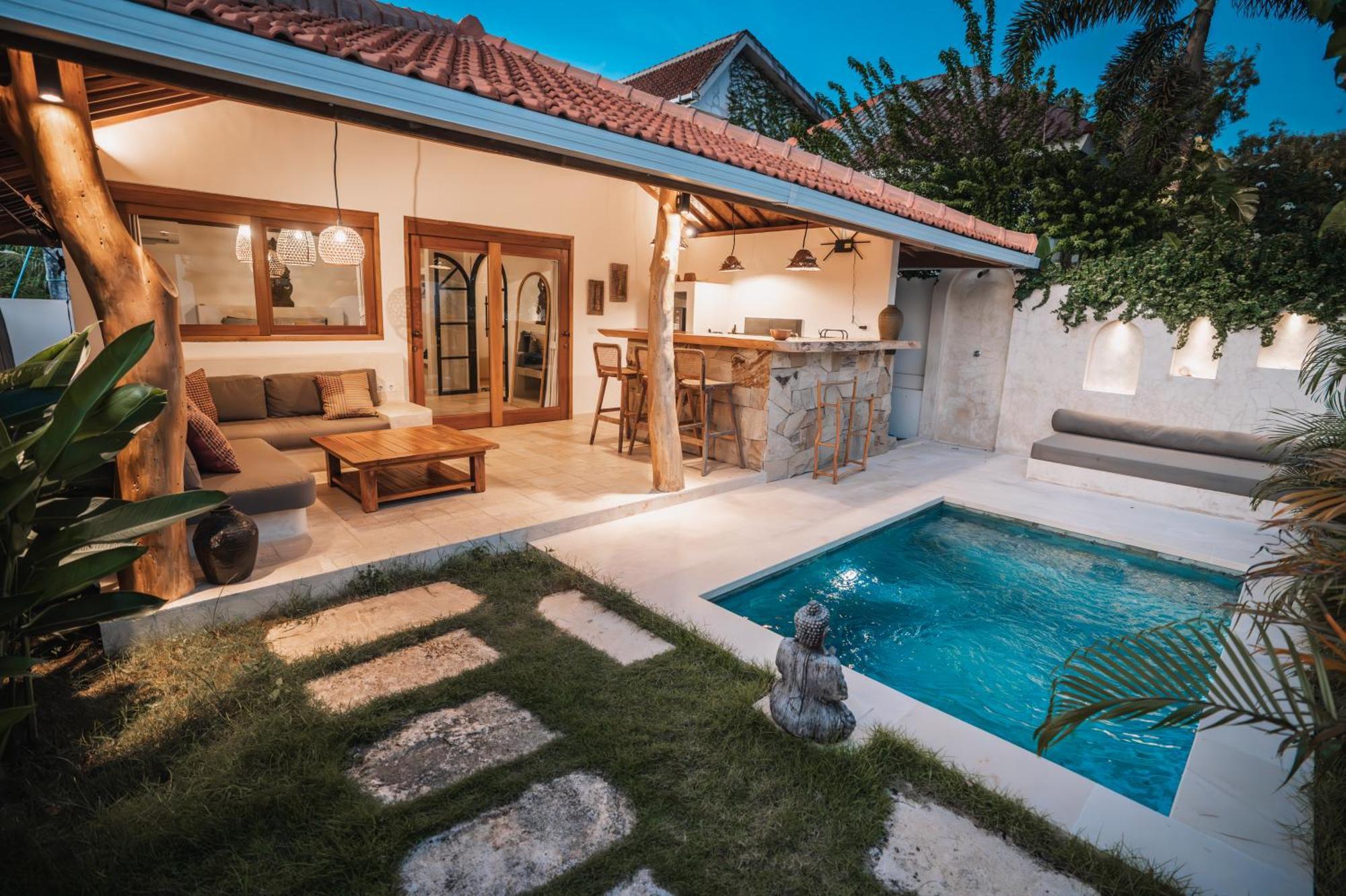 La Kreyiol Panzió Uluwatu Kültér fotó