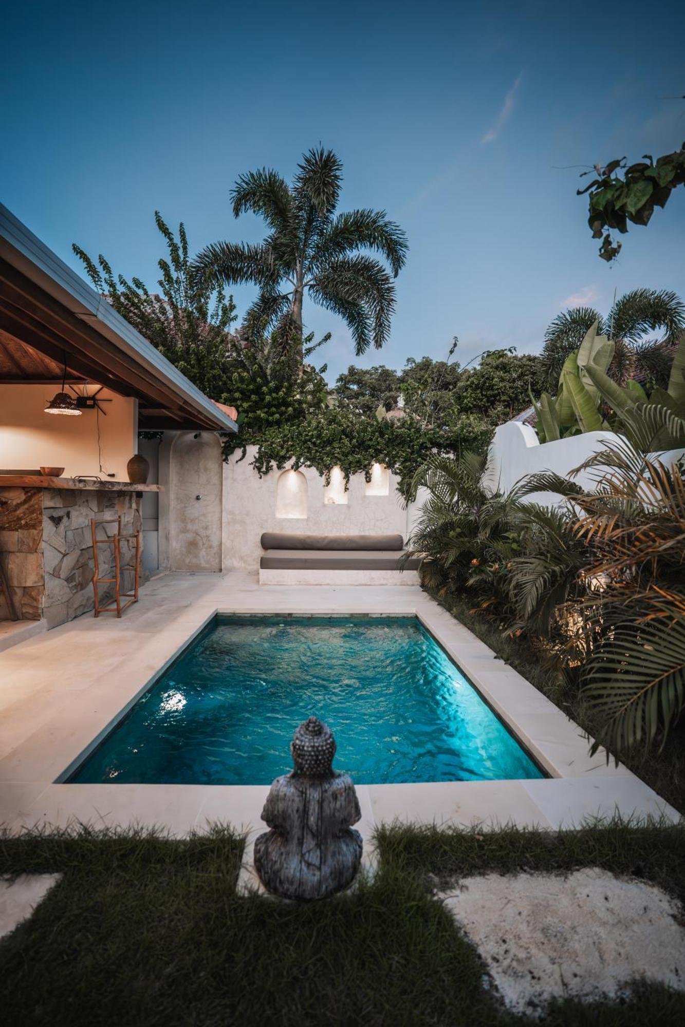 La Kreyiol Panzió Uluwatu Kültér fotó