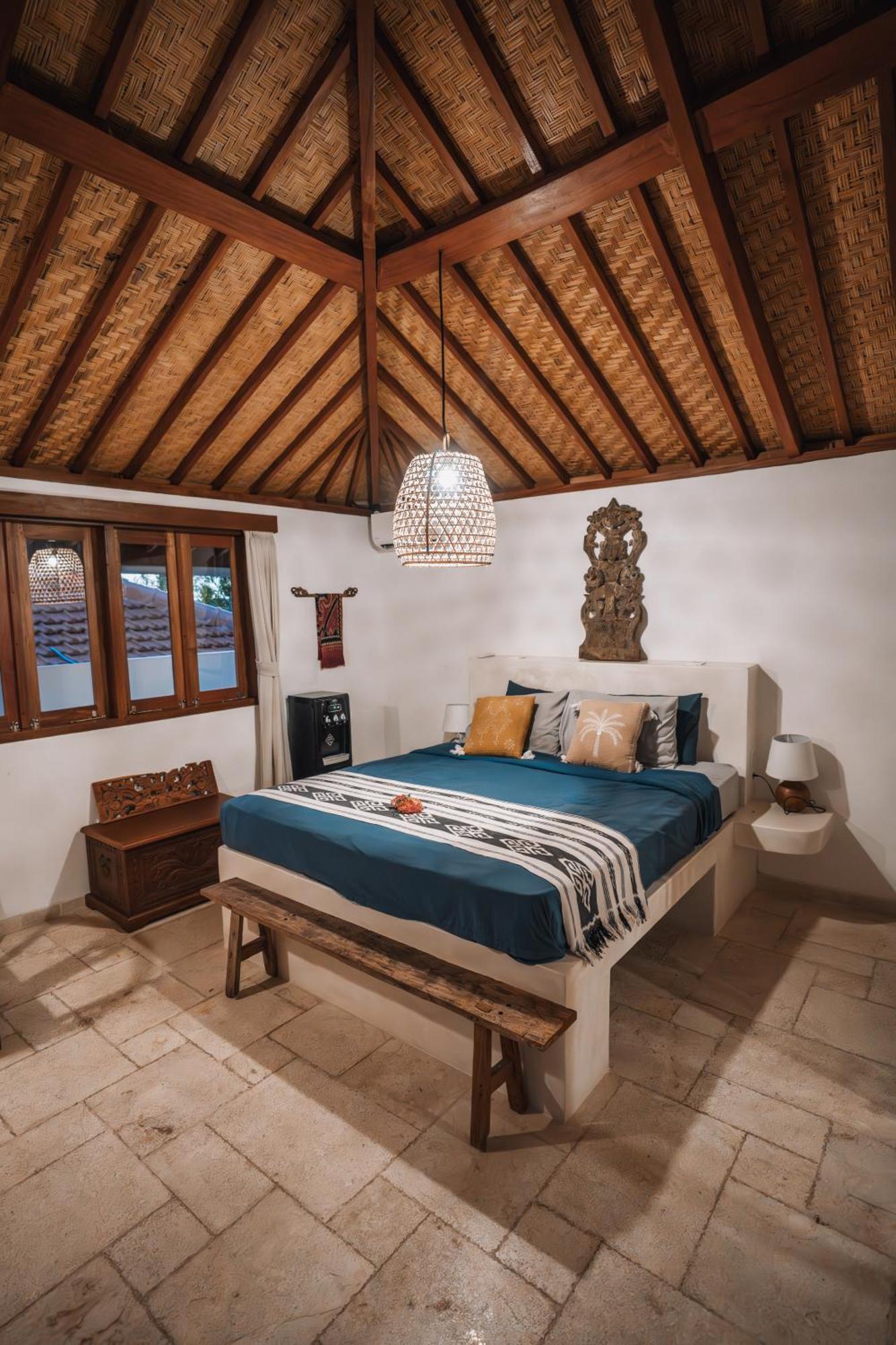 La Kreyiol Panzió Uluwatu Kültér fotó