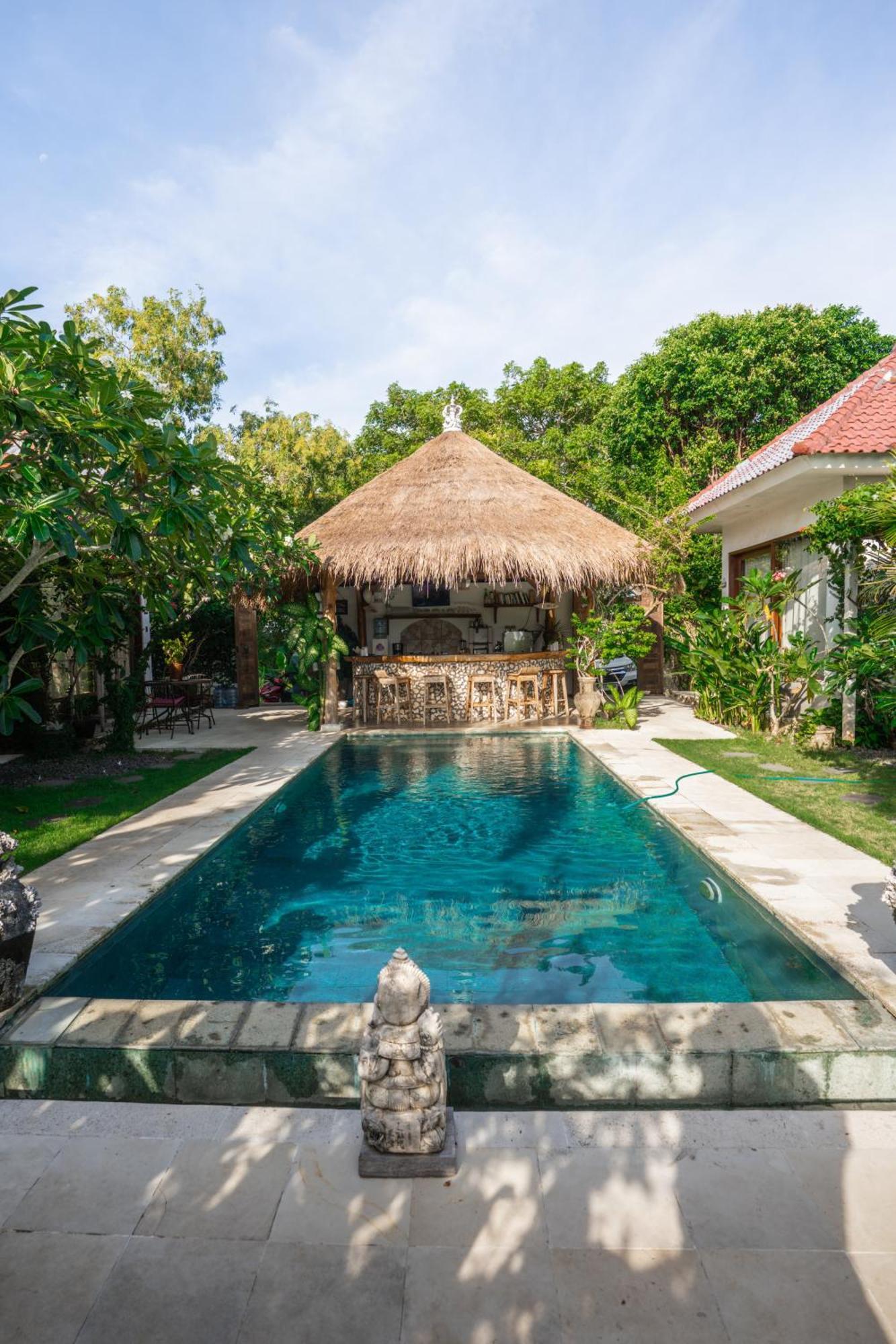 La Kreyiol Panzió Uluwatu Kültér fotó