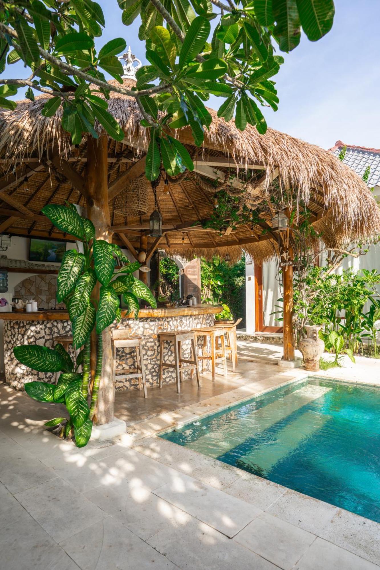 La Kreyiol Panzió Uluwatu Kültér fotó